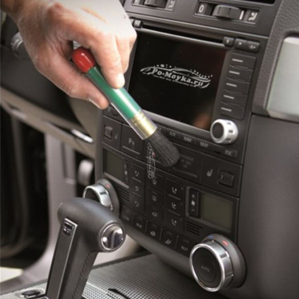 щетка для труднодоступных мест салона авто 631552