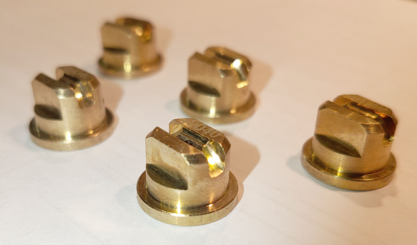 форсунка распылительная (латунь) 40 град для пеногенератора 5 шт